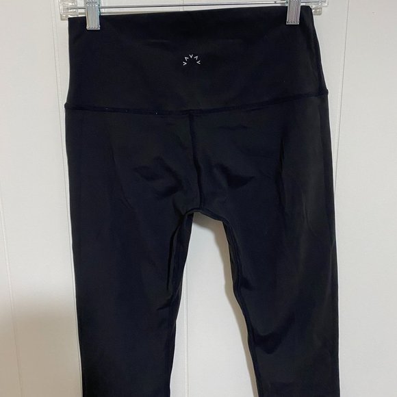 Varley Athletic/Athleisure Black Cropped Legging 23" Inseam Size Medium - Picture 8 of 9
